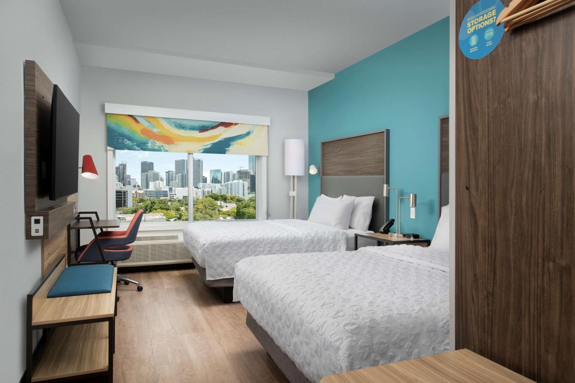 Tru By Hilton Miami West Brickell Hotel Екстериор снимка