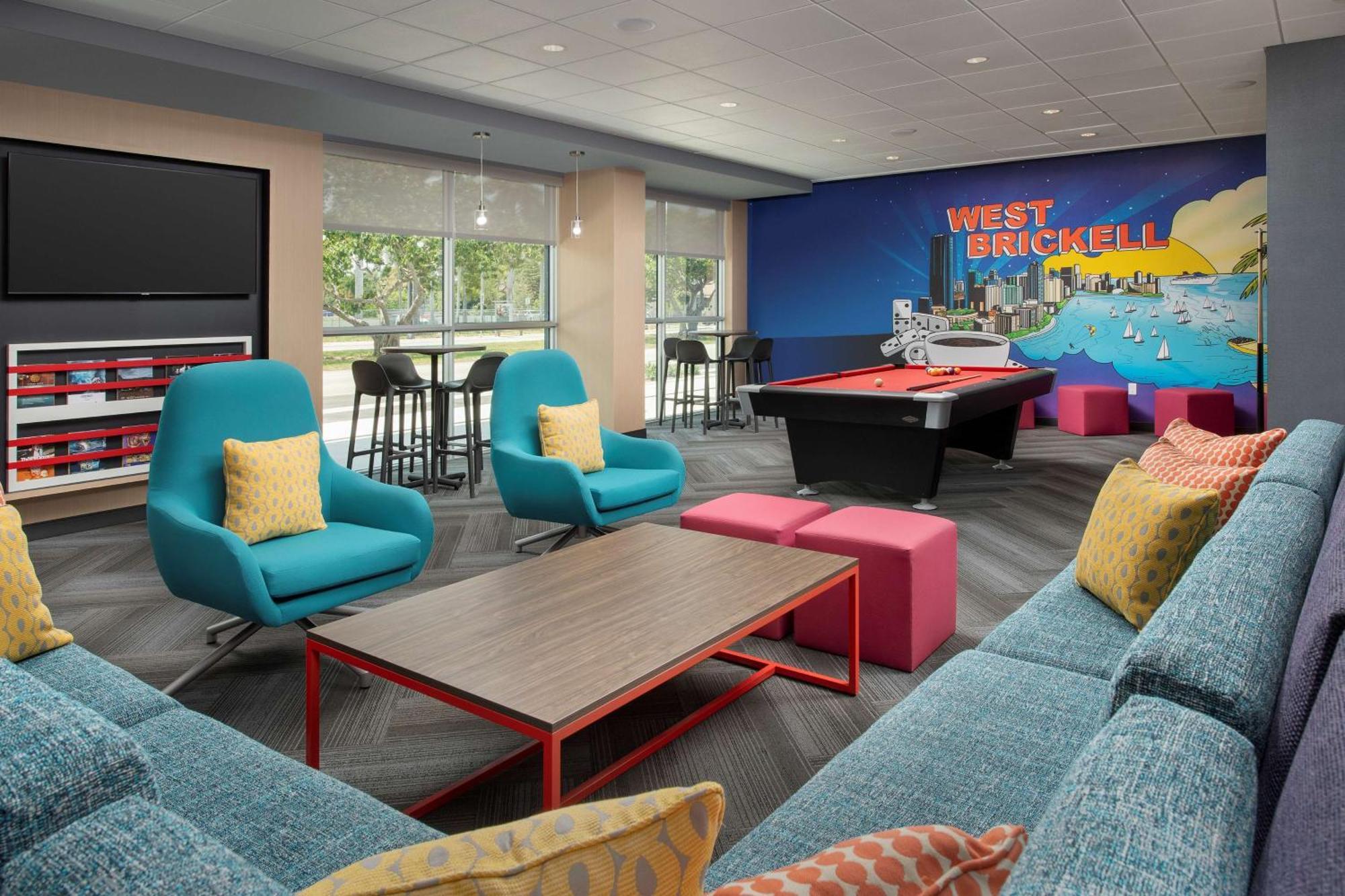 Tru By Hilton Miami West Brickell Hotel Екстериор снимка